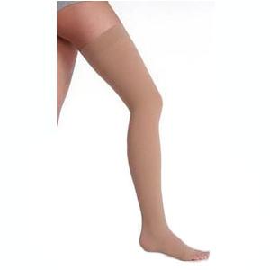 juzo garter belt CHANEL Pre-Owned 2021 Garter Thigh Micro Flap Bag | Black