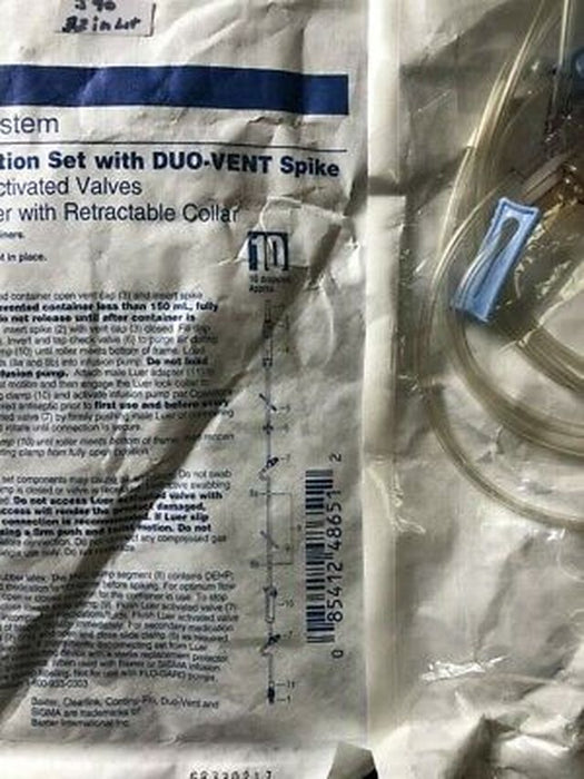 Baxter CONTINU-FLO Solution Set with DUO-VENT Spike - IV Set with Duo-Vent Spike, 2 Luer Activated Valves, Male Luer Lock and Retractable Collar, 111" - UC8519