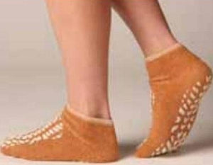 Encompass Care-Steps Patient Safety Footwear - Single Tread Slippers, Adult Large, Beige - 90604