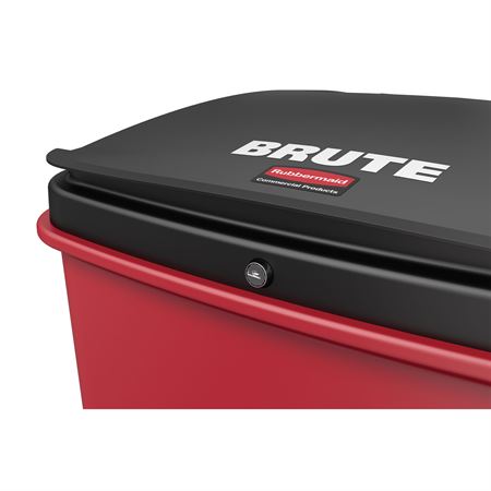 Brute Waste Rollout with Casters 32gal