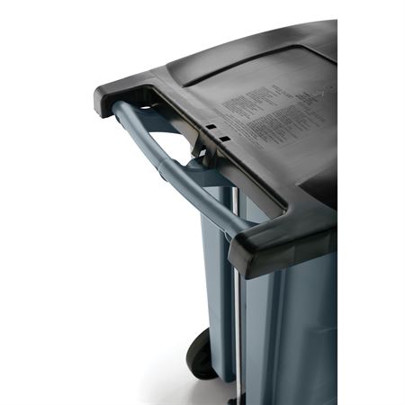 Brute Step-on Waste Rollout 50gal