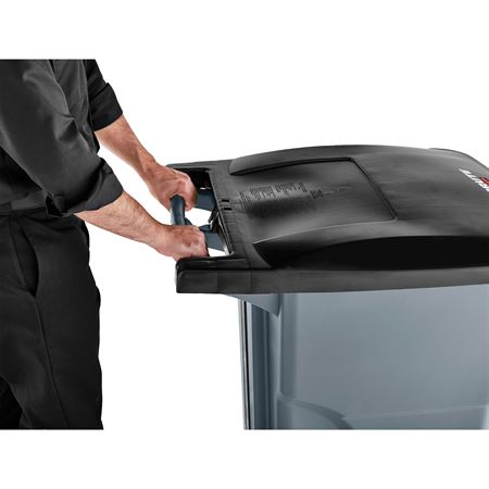 Brute Step-on Waste Rollout 65gal
