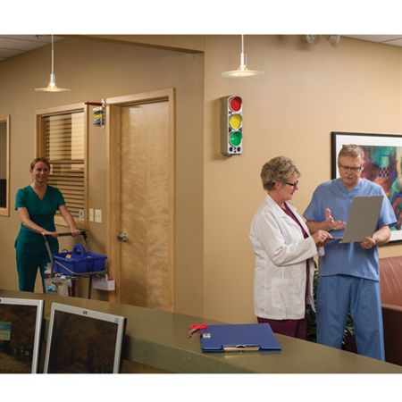 Yacker Tracker Deluxe With AC Adapter And Remote - 2 AAA Batteries included