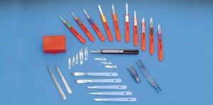 DeRoyal Carbon Steel Blades - Carbon-Steel Blade, #15 - D6205